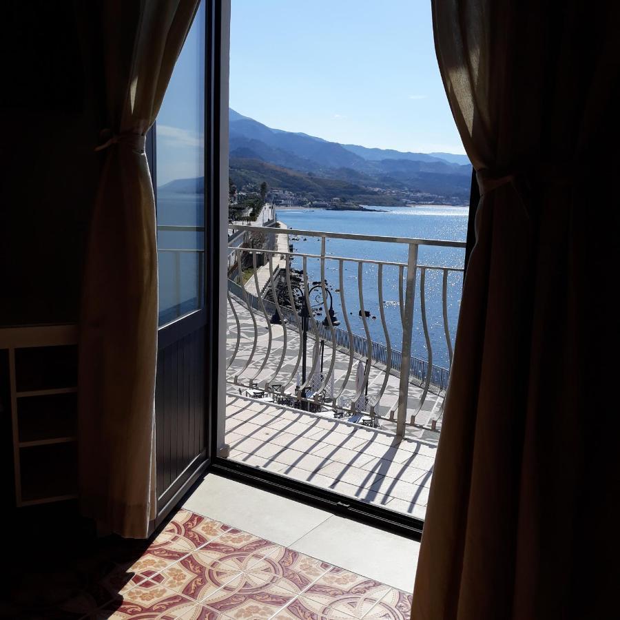 Il Molo Camere Per Vacanze 디아망테 외부 사진